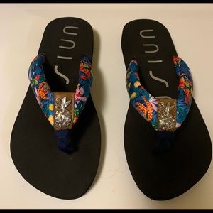 Unisa Flip Flops - 2 Pairs